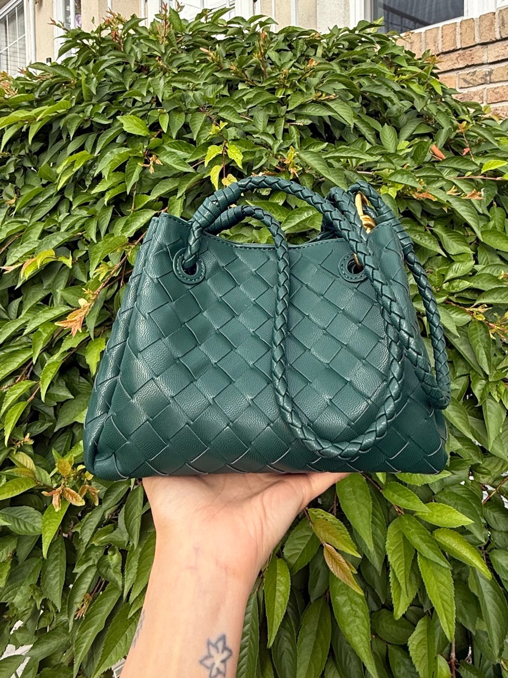 NWOT Small Emerald Green Woven Intrecciato-Style Parachute Tote Purse